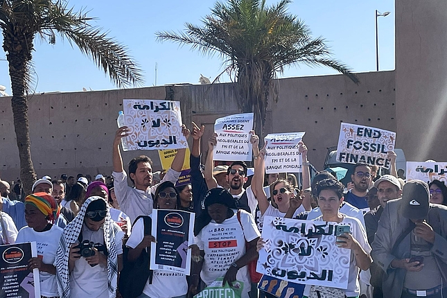 The Political Economy of Social Spending 